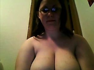 Geek chubby girlfriend has big tits - negrofloripa